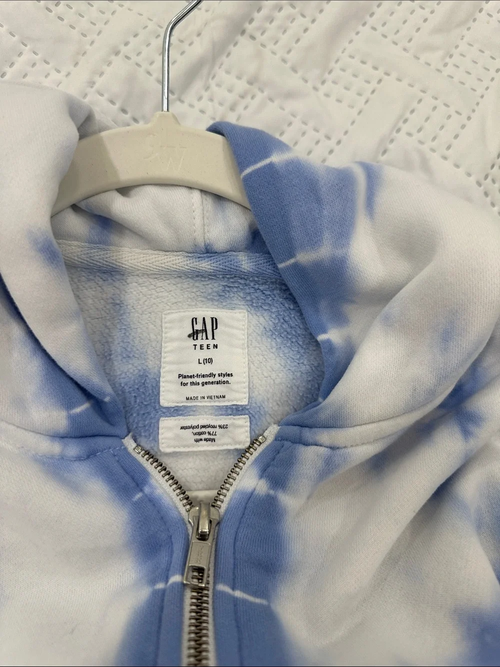 GAP zip up